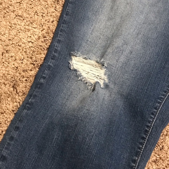 Torrid Plus Size Women’s Dark Wash Distressed Jean - Picture 5 of 8